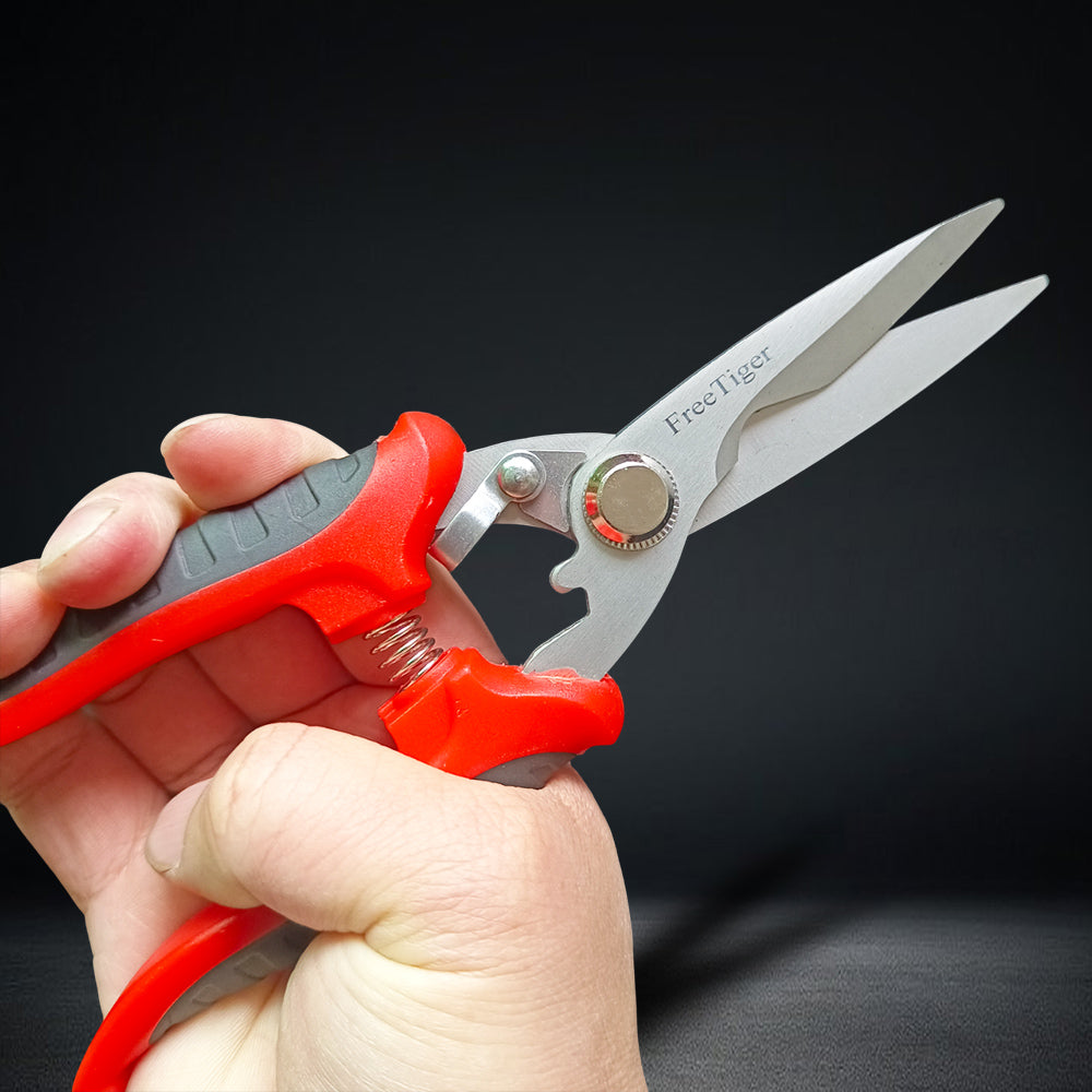 FreeTiger Garden Scissors with Use-Friendly Safety Lock